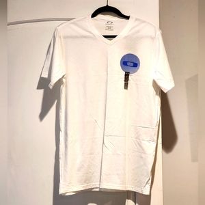 Oakley Men's V Neck Shirt